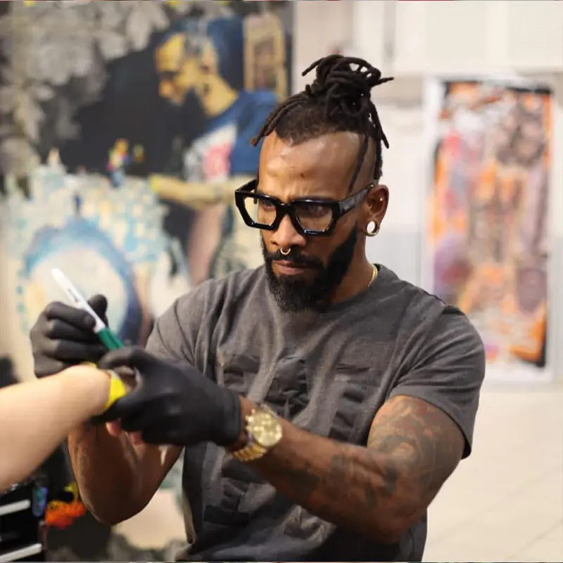 Dionis Diestro tatoueur